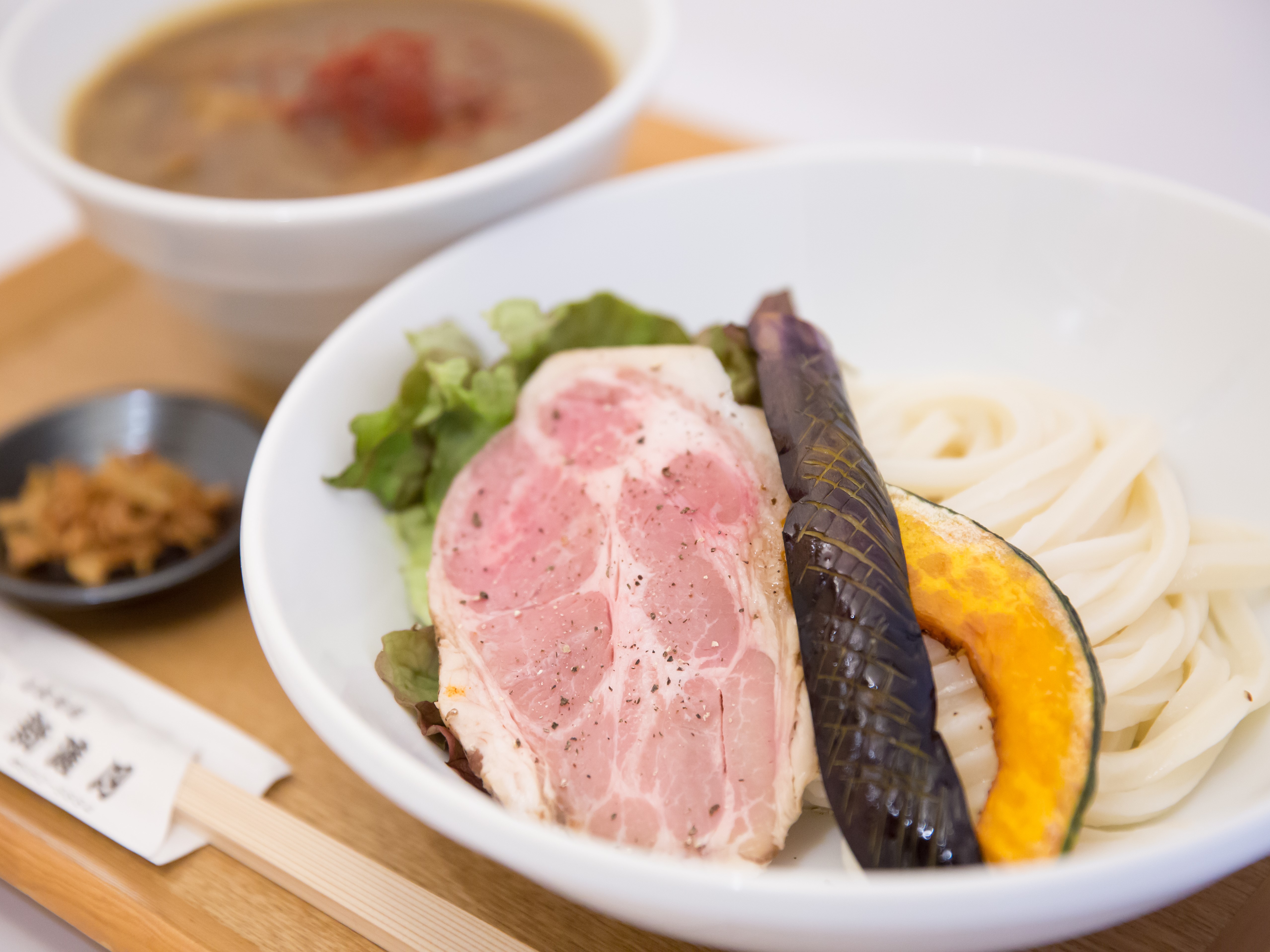 丹波高原豚と新鮮野菜のカレーつけうどん
